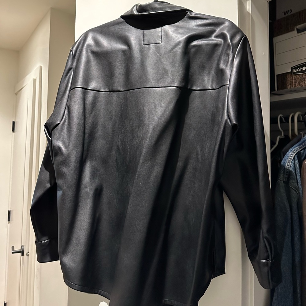 Abercrombie fake leather shacket - Picture 3 of 3